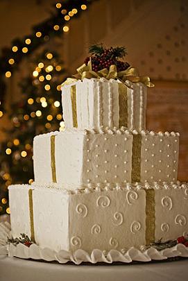 Festive Christmas Wedding Cakes And Christmas Cake ...
