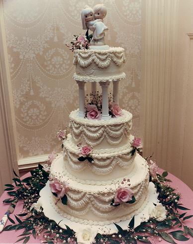 Both of these 3 tier wedding cakes are designs from my earlier years in the 
