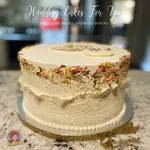 Create edible fantasies with fondant cake decorating. 