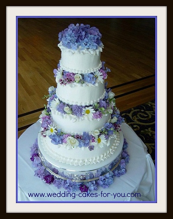 How To Make A Pillared Wedding Cake How To Make A Pillared Wedding Cake