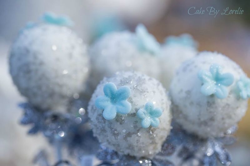 Silver cake pops for a wedding