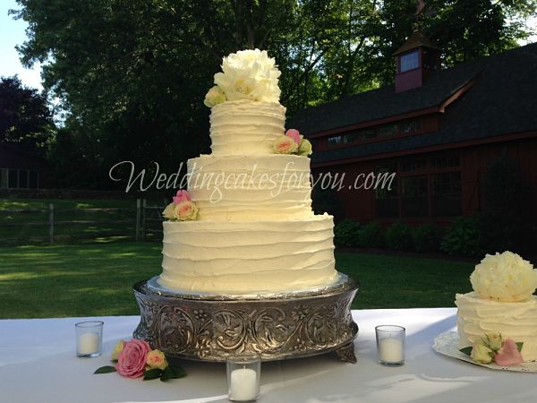 Rustic Wedding Cake With Lorelie Rustic Wedding Cake With Lorelie